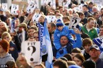 Tifosi del portsmouth in protesta contro i debiti del club