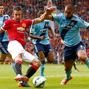 Football - Manchester United v West Ham United - Barclays Premier League - Old Trafford - 27/9/14 Robin Van Persie scores the second goal for Manchester United Mandatory Credit: Action Images / Jason Cairnduff Livepic EDITORIAL USE ONLY. No use with unauthorized audio, video, data, fixture lists, club/league logos or "live" services. Online in-match use limited to 45 images, no video emulation. No use in betting, games or single club/league/player publications.  Please contact your account representative for further details.