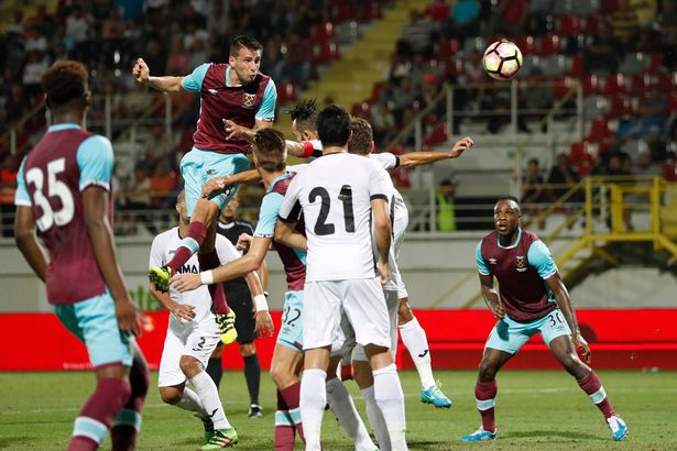 FC-Astra-Giurgiu-v-West-Ham-United-UEFA-Europa-League-Qualifying-Play-Off-First-Leg