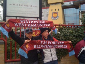 La sciarpa del West Ham United made in Italy by Station 936