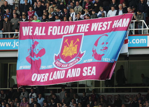 Bandiera OLAS: we all follow the West Ham over land and sea